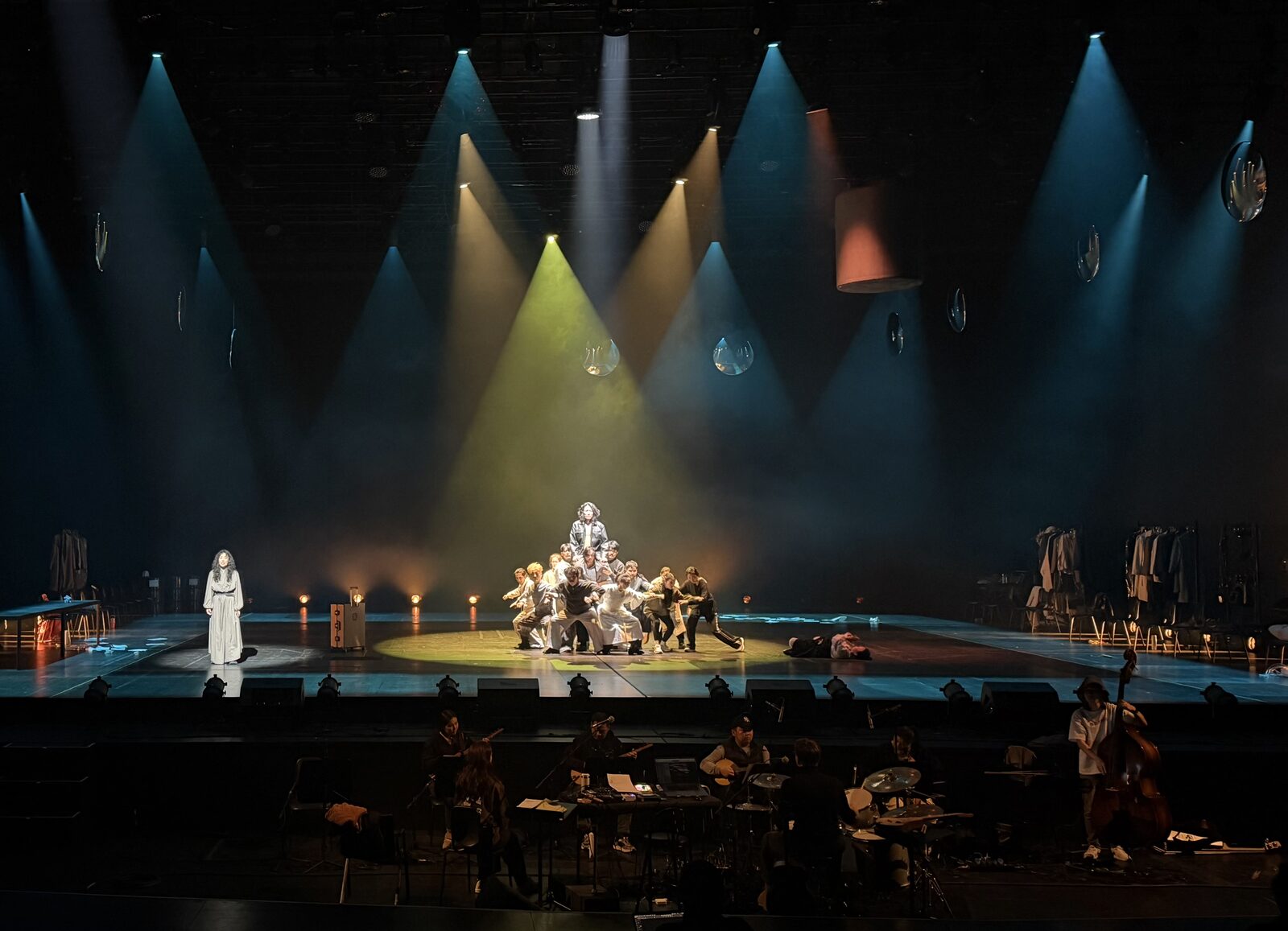 Semetey production photograph